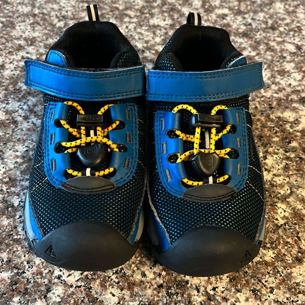 KEEN Unisex-Child Targhee Sport Breathable Easy on Lightweight Hiking Shoes